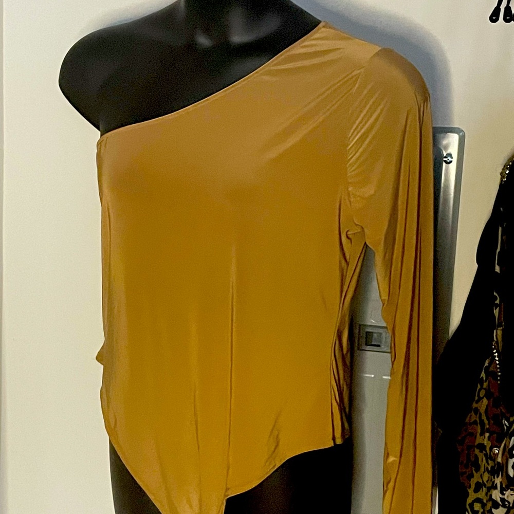 BooHoo one shoulder bodysuit